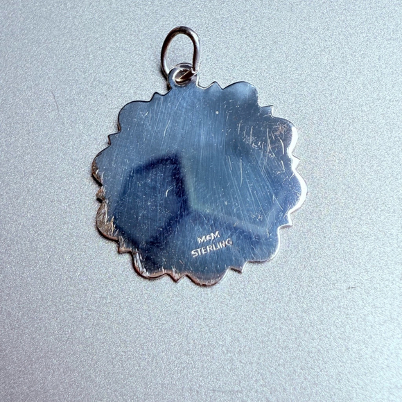 Sterling Silver 925 "Mother" Mom Textured Disc Charm Pendant - Picture 4 of 5